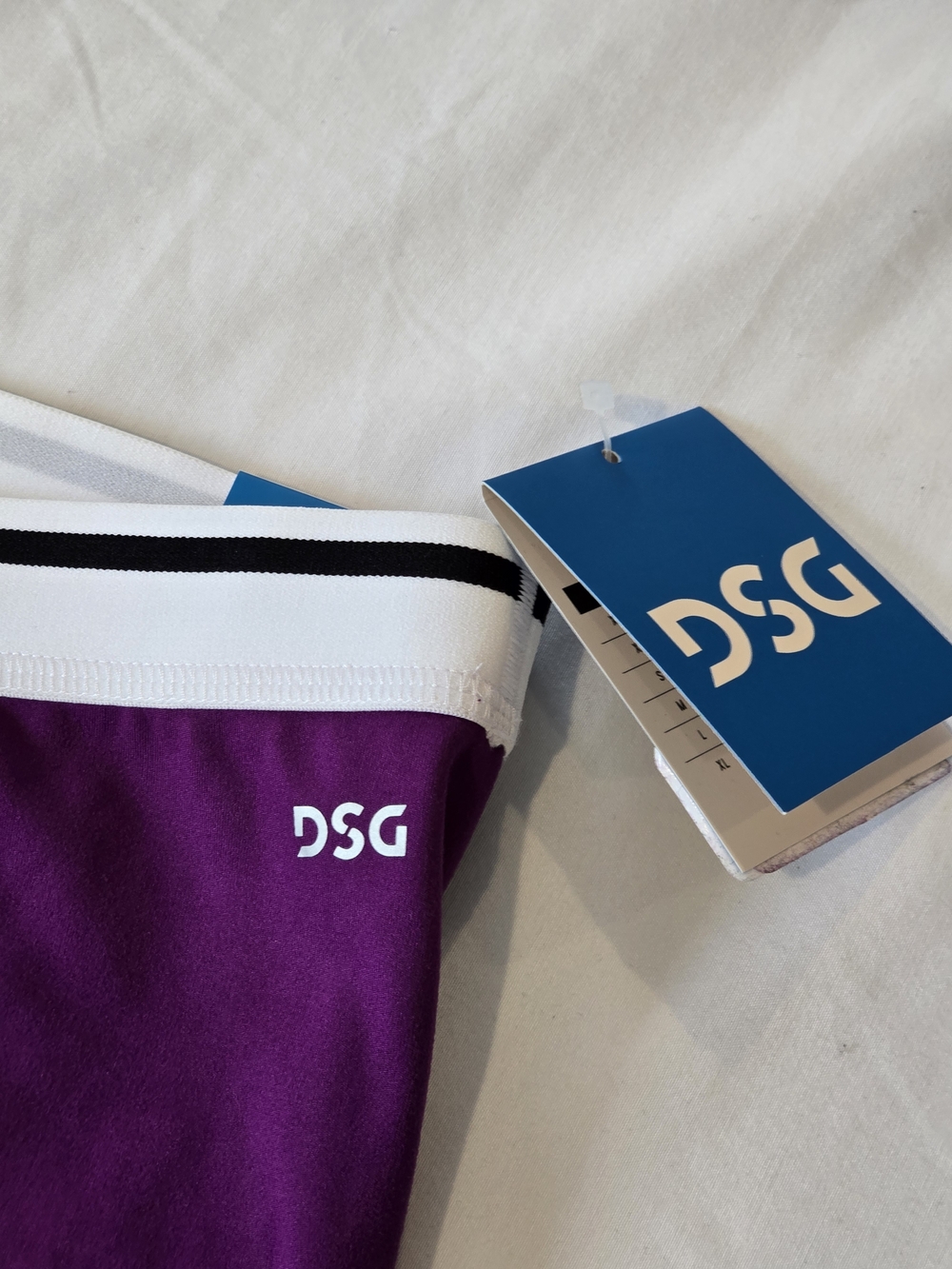 DSG Girls Purple Momentum Shortie Bike Shorts. Size M. Nwt - Picture 2 of 4